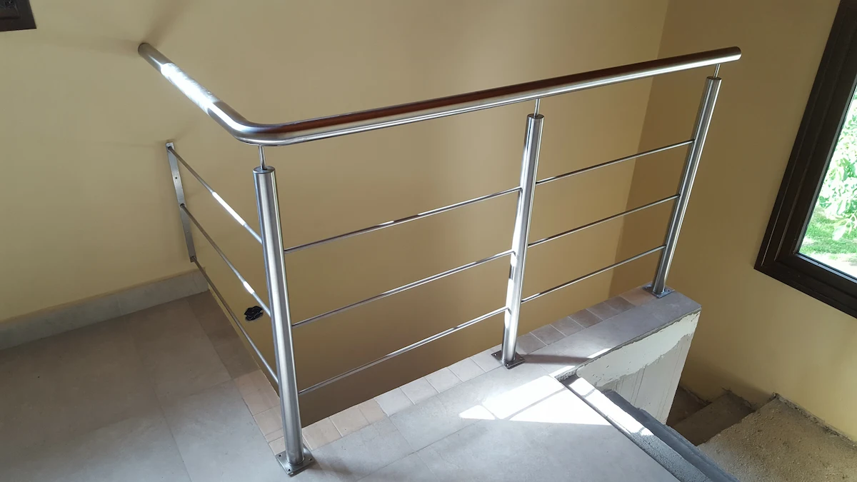 Barandal de acero inoxidable a medida en Neuquén