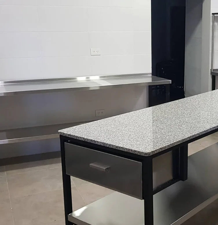 Mesa de acero inoxidable a medida
