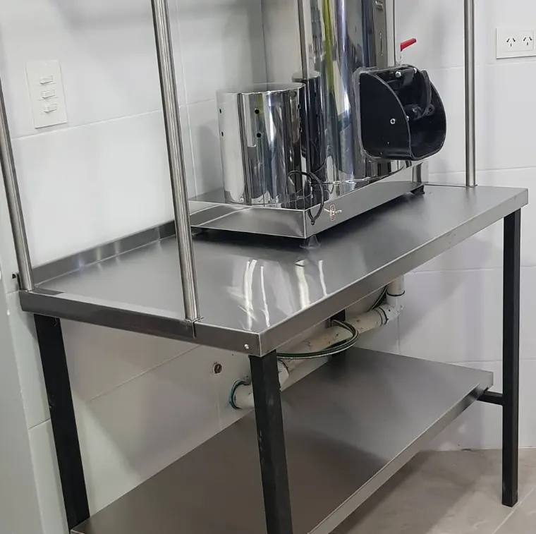 Mesa de acero inoxidable a medida